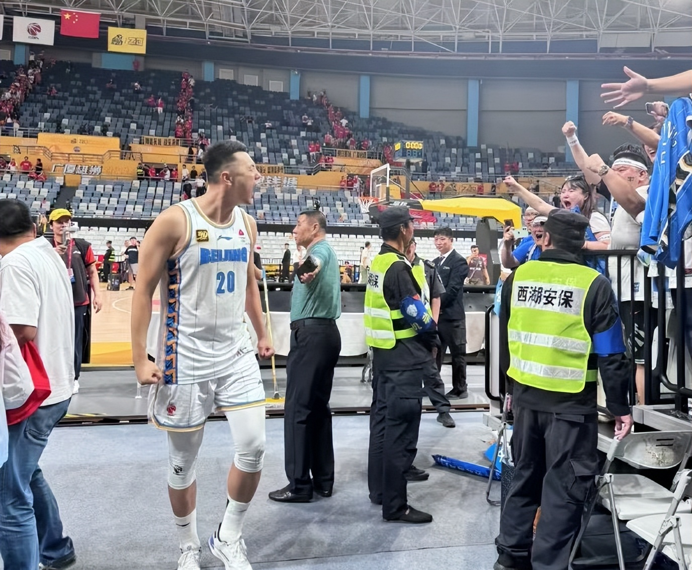 详细阅读:九游J9(中国)-包含清晨体能课后,马德里竞技外线爆发备战CBA季后赛,目标明确,资深球员宣示担当的词条 九游J9(中国)-包含清晨体能课后,马德里竞技外线爆发备战CBA季后赛,目标明确,资深球员宣示担当的词条